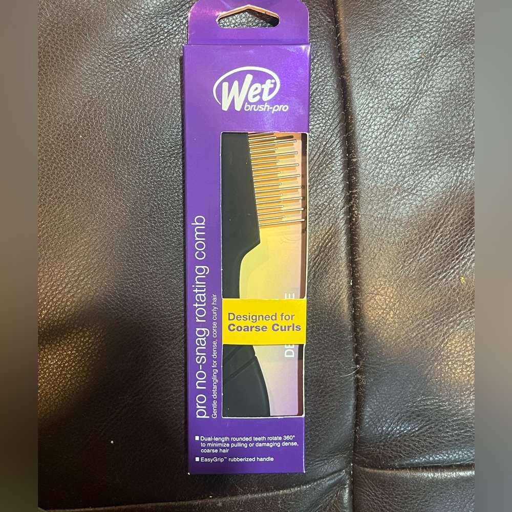 Wet Brush Pro no-snag Rotating Comb